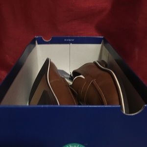 Size 7 Men dress shoes